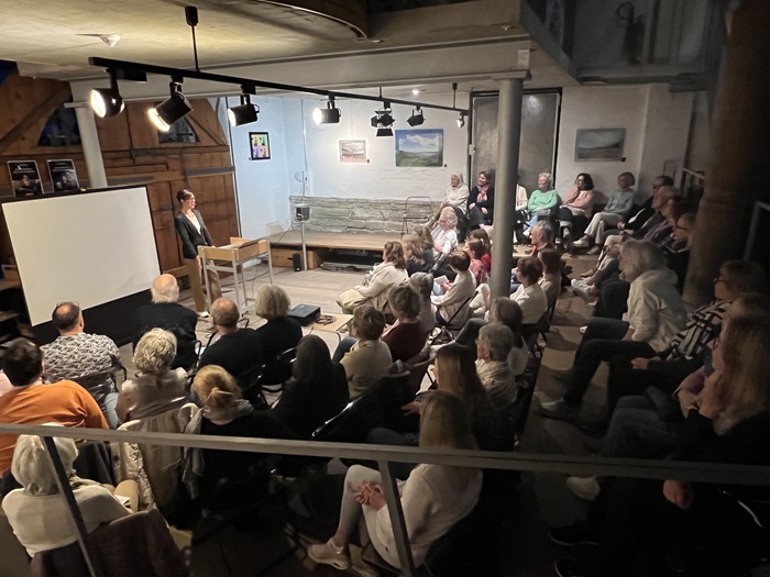 Premierenlesung mit Sarah Tischer zu 750 Meter Glück